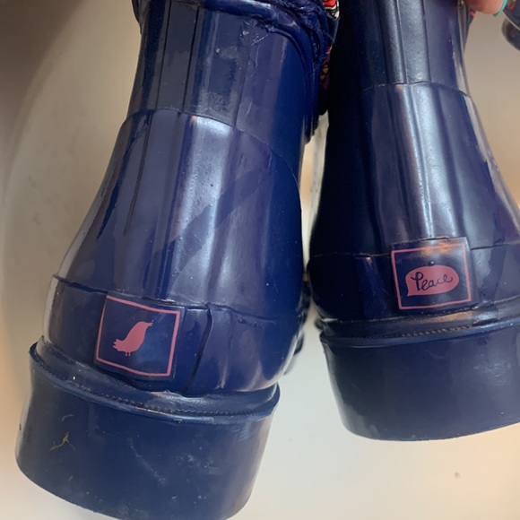 SakRoots Navy Blue Floral Print Waterproof Rain Boots Size 7 - Picture 10 of 10